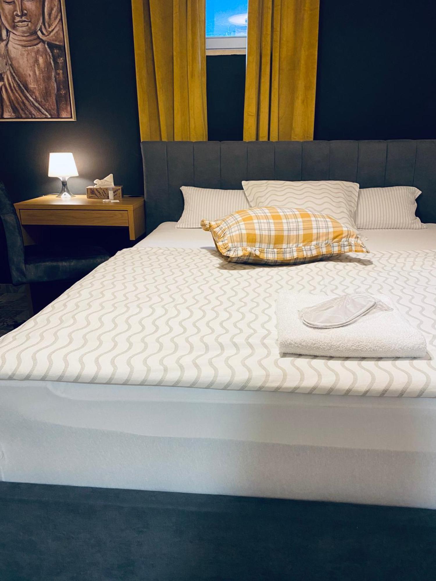Rooms & Apartment Zala Airport Shuttle Option Cerklje na Gorenjskem Zewnętrze zdjęcie
